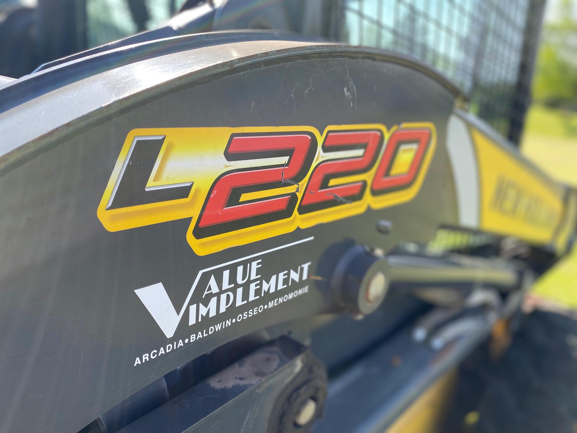 2011 NEW HOLLAND L220 - Image 18